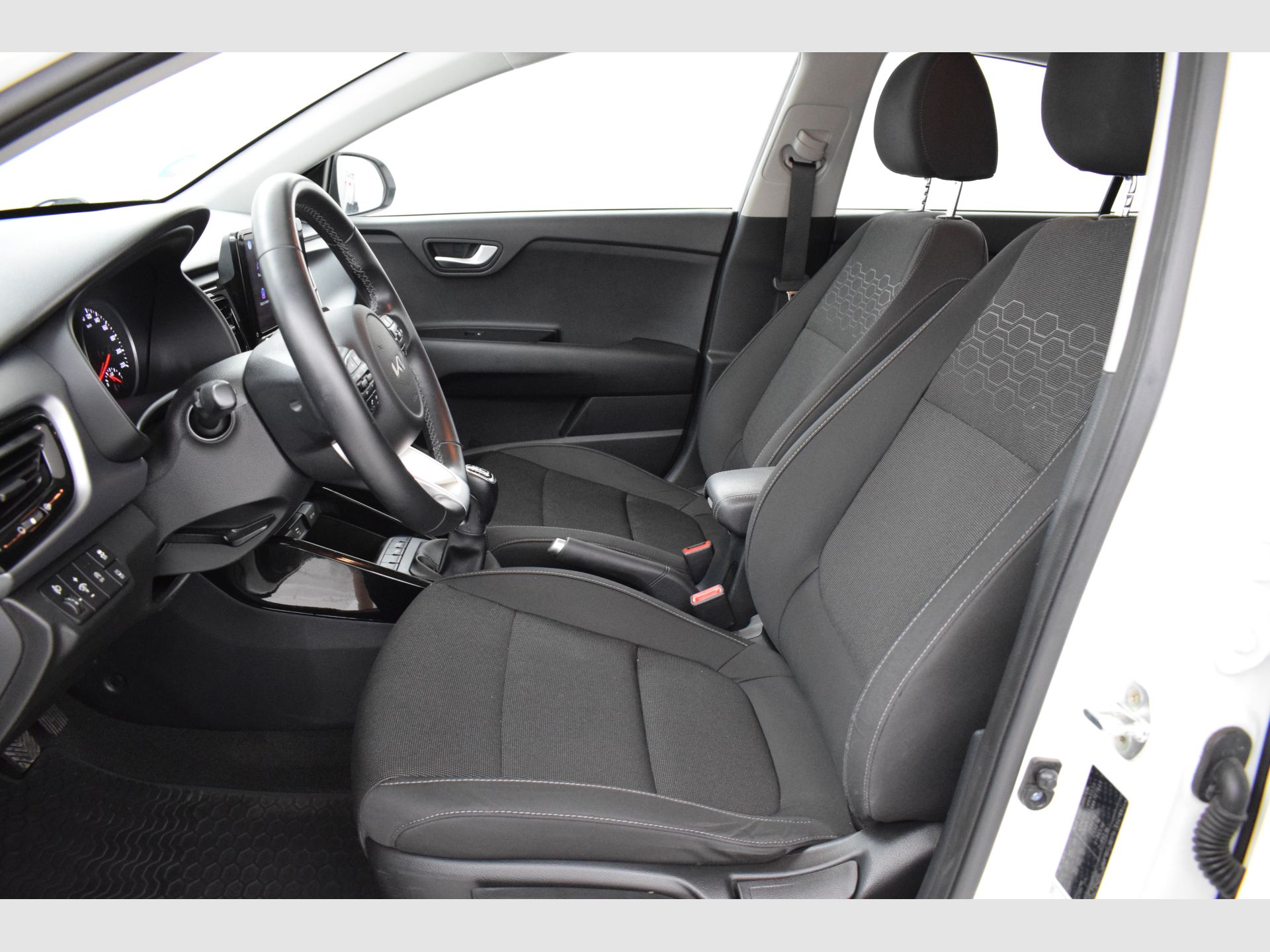 Kia Rio - 10