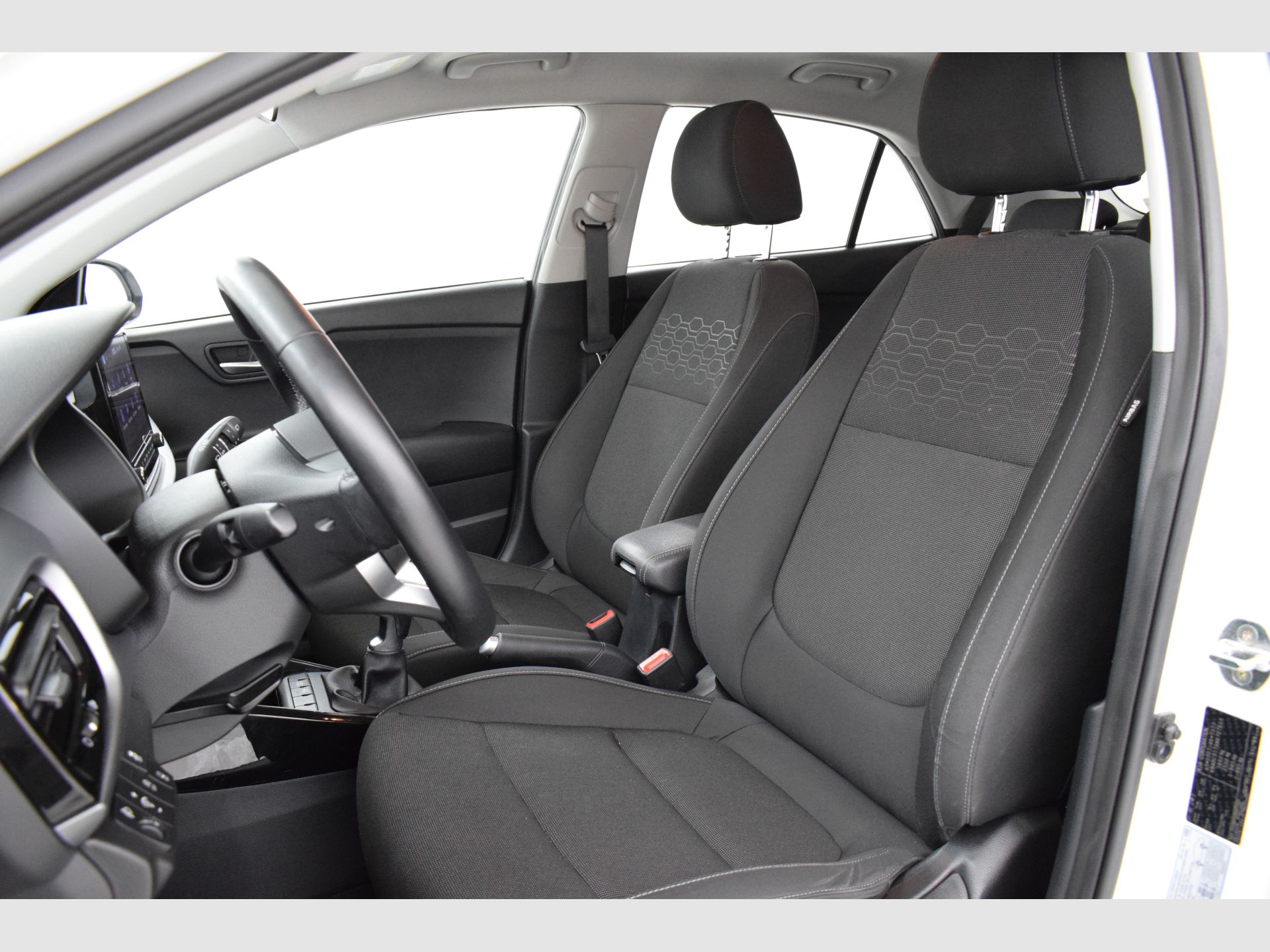 Kia Rio - 11
