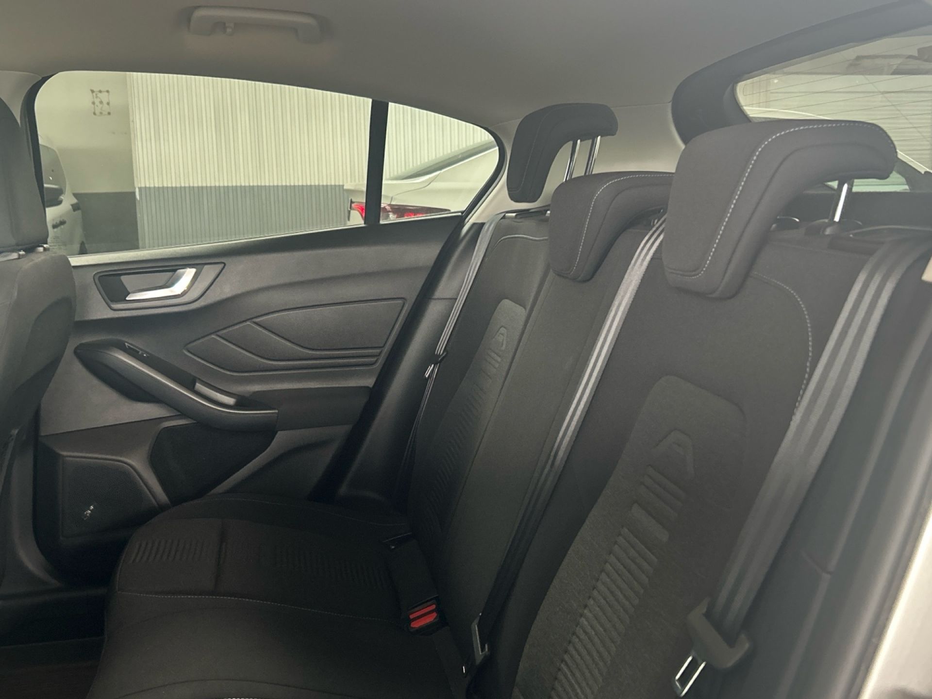 Ford Focus - 12