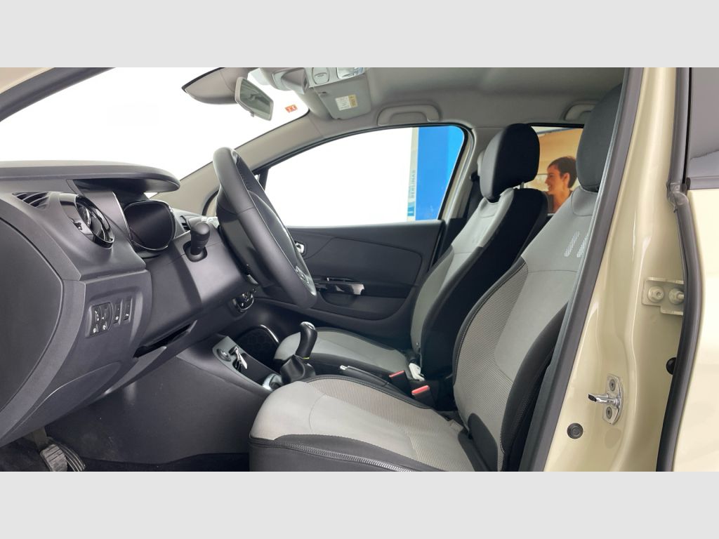 Renault Captur - 12