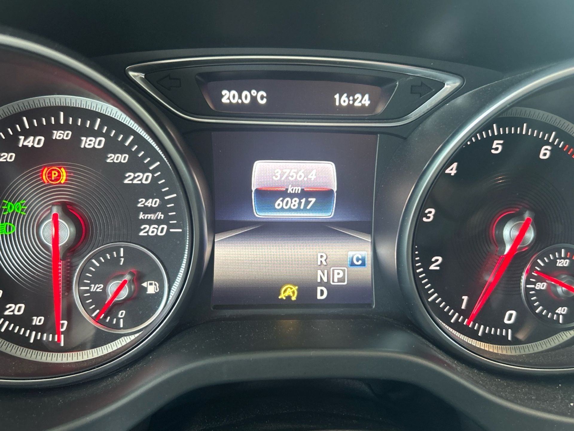 Mercedes-Benz Clase GLA - 9