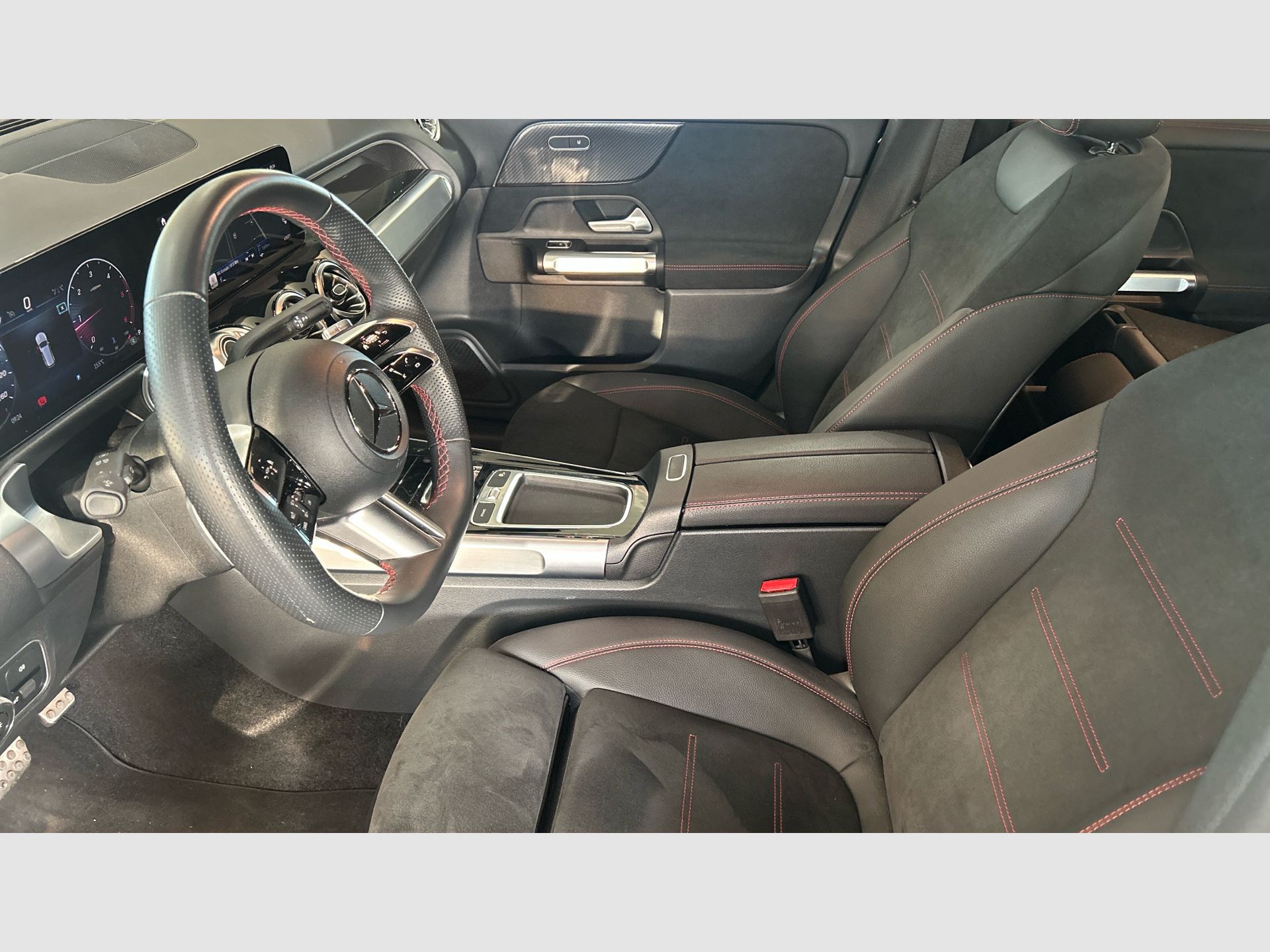 Mercedes-Benz GLB - 6
