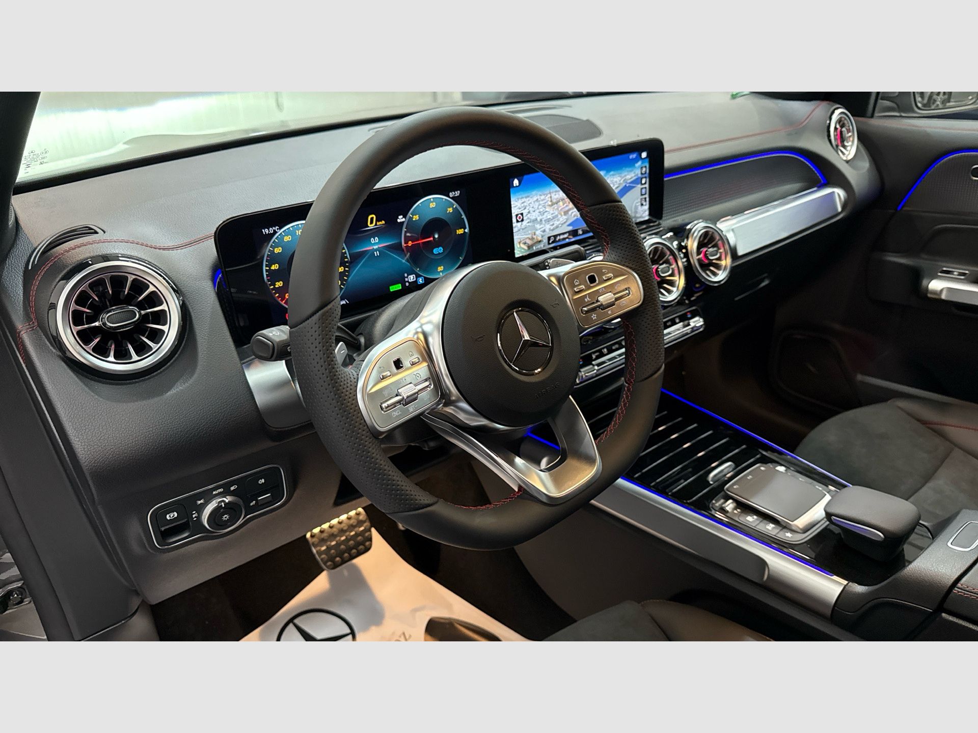 Mercedes-Benz EQB - 6