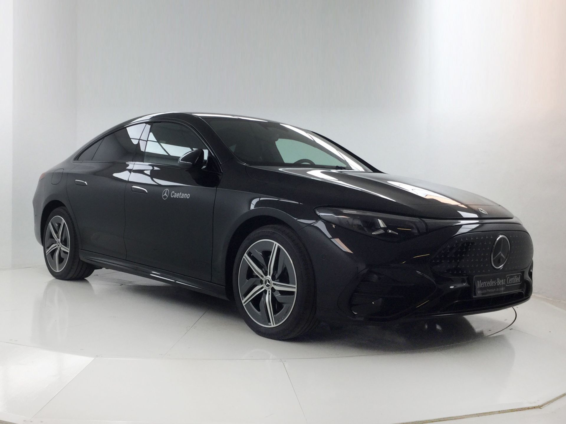Mercedes-Benz CLA - 4