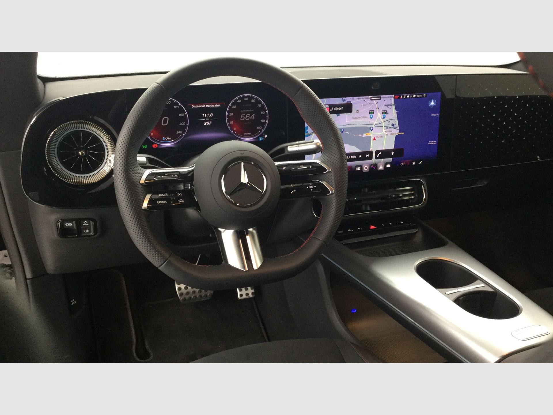 Mercedes-Benz CLA - 10