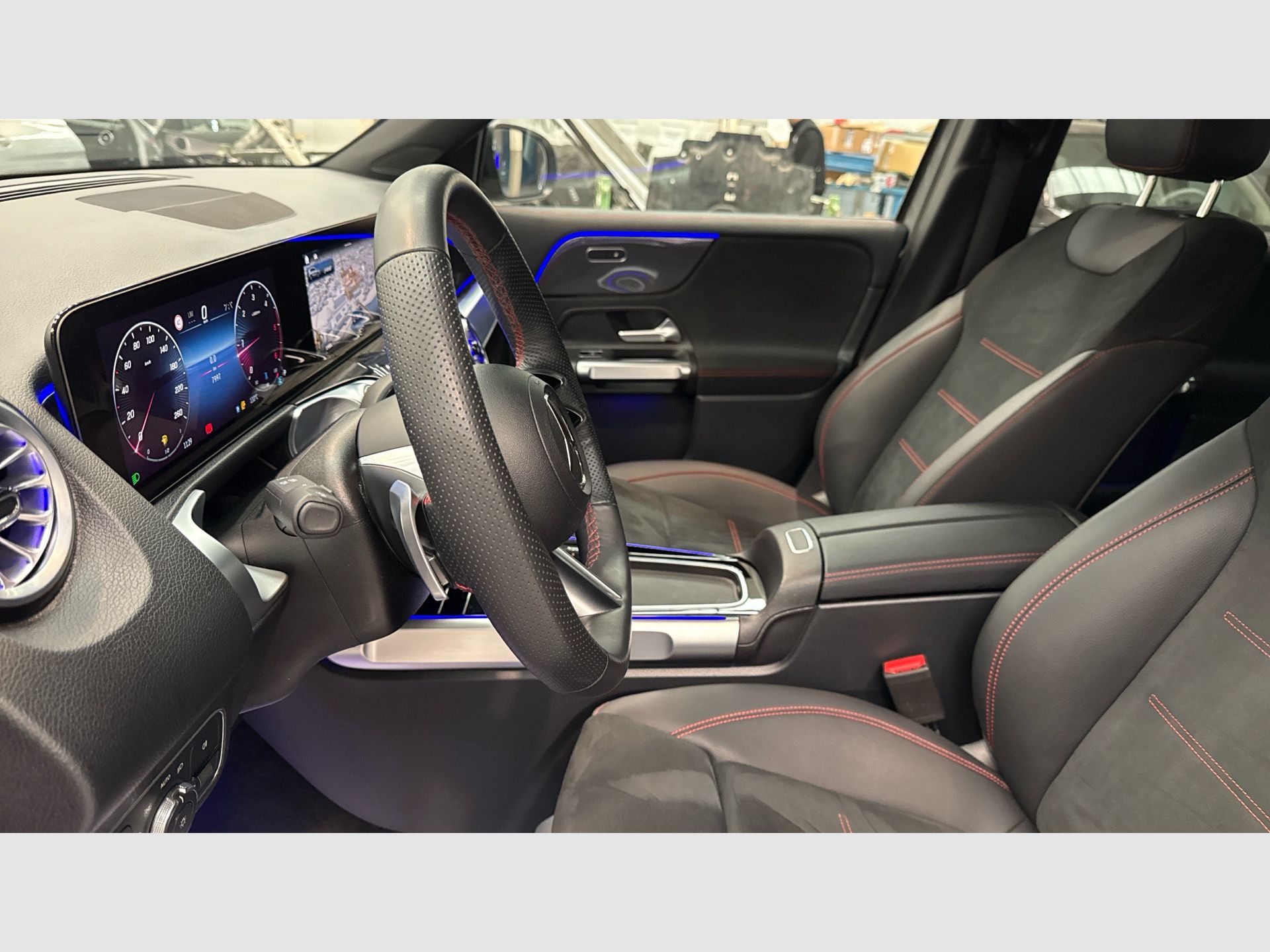 Mercedes-Benz GLB - 7
