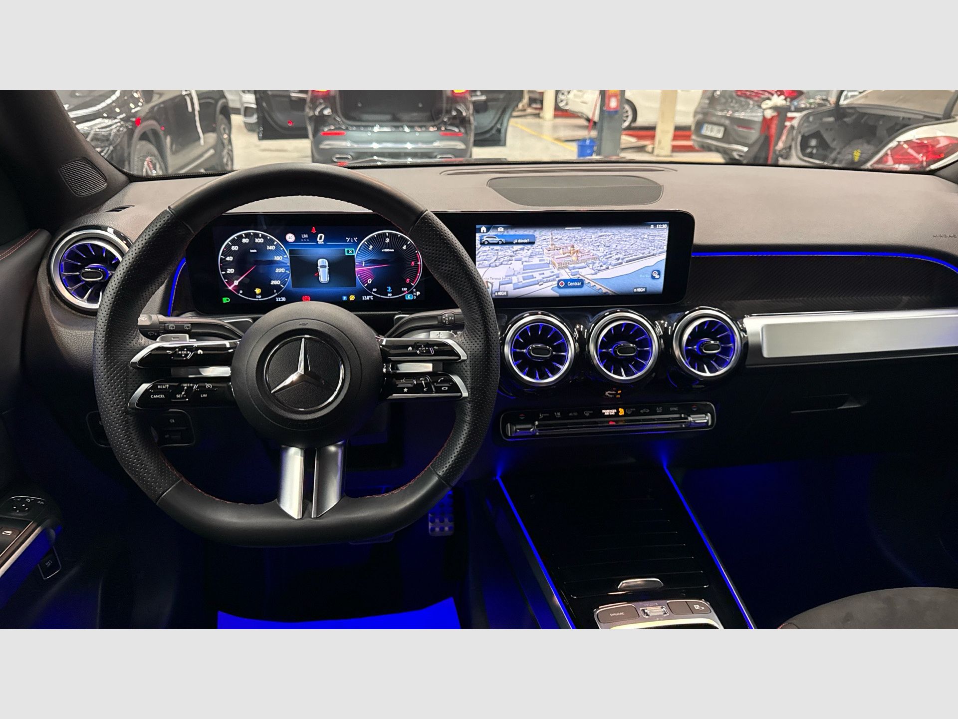 Mercedes-Benz GLB - 8