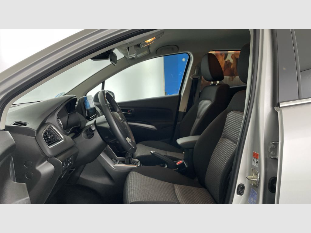 Suzuki S-Cross - 11
