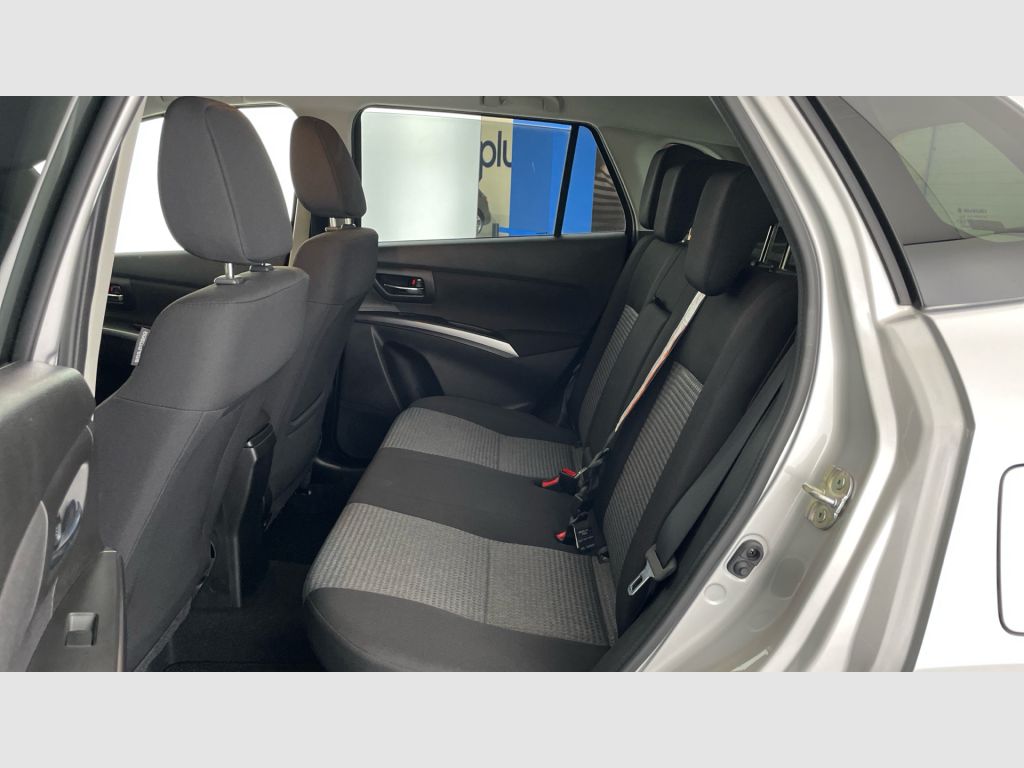 Suzuki S-Cross - 12