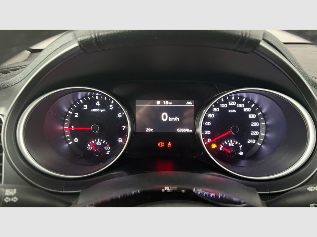 Kia XCeed - 10