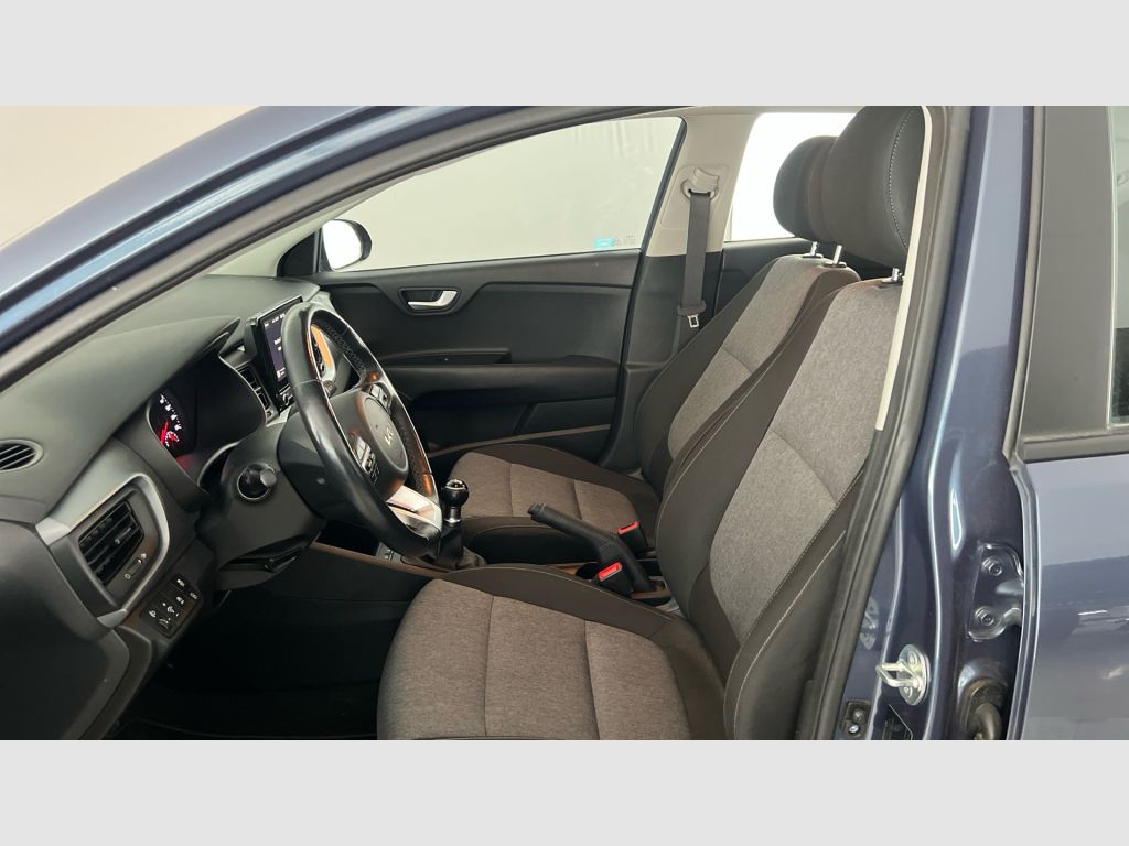 Kia Stonic - 12
