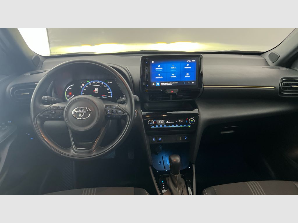 TOYOTA Yaris Cross - 11
