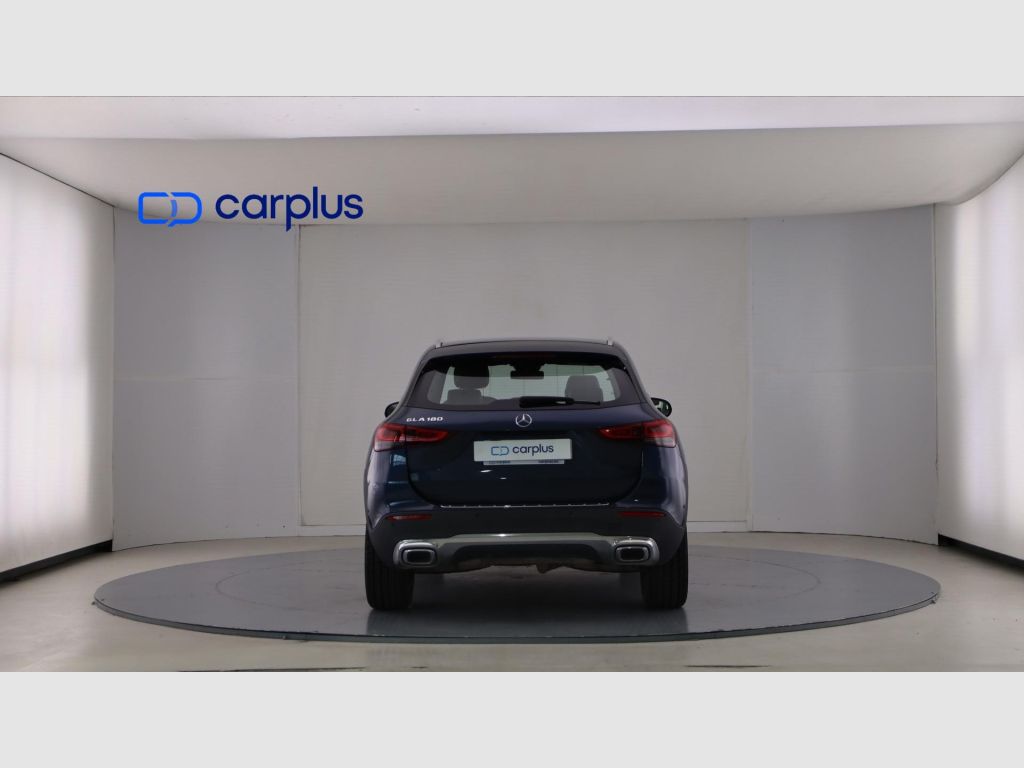 Mercedes-Benz GLA - 6