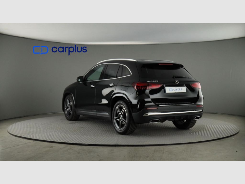 Mercedes-Benz GLA - 5