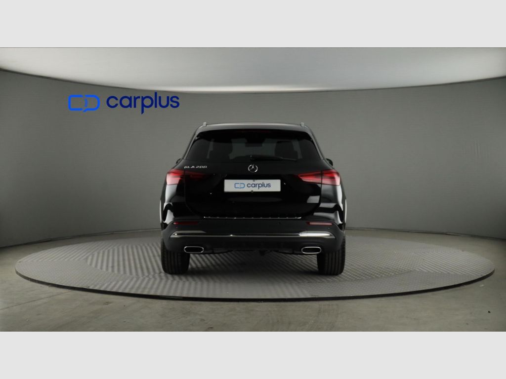 Mercedes-Benz GLA - 6