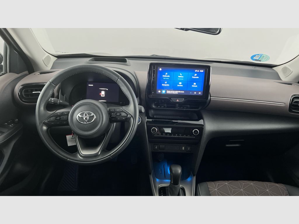 TOYOTA Yaris Cross - 11
