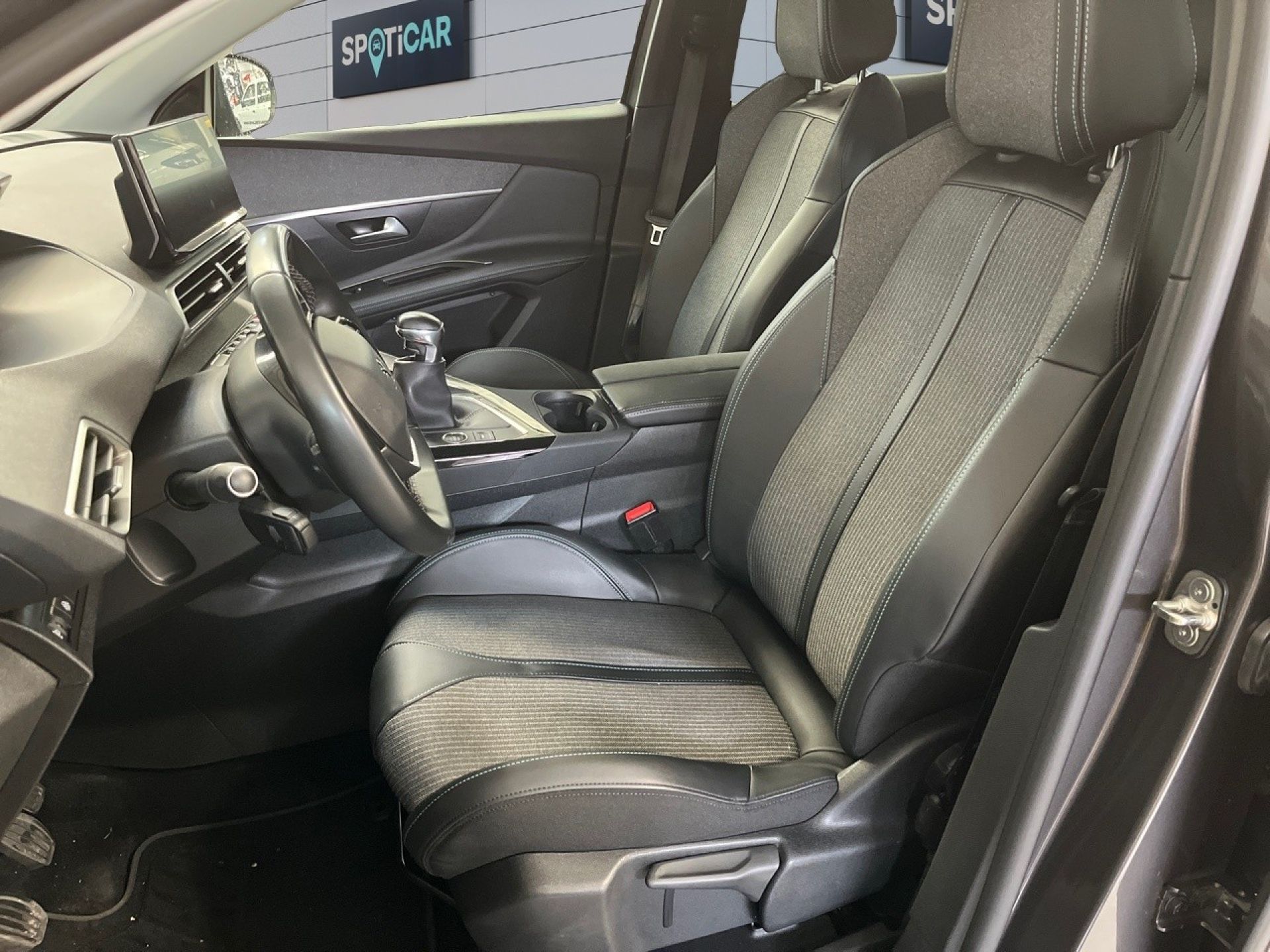 Peugeot 3008 - 11