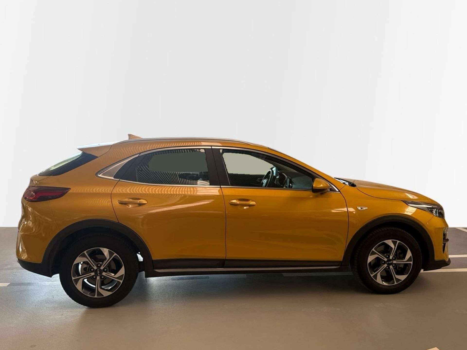 Kia XCeed - 8