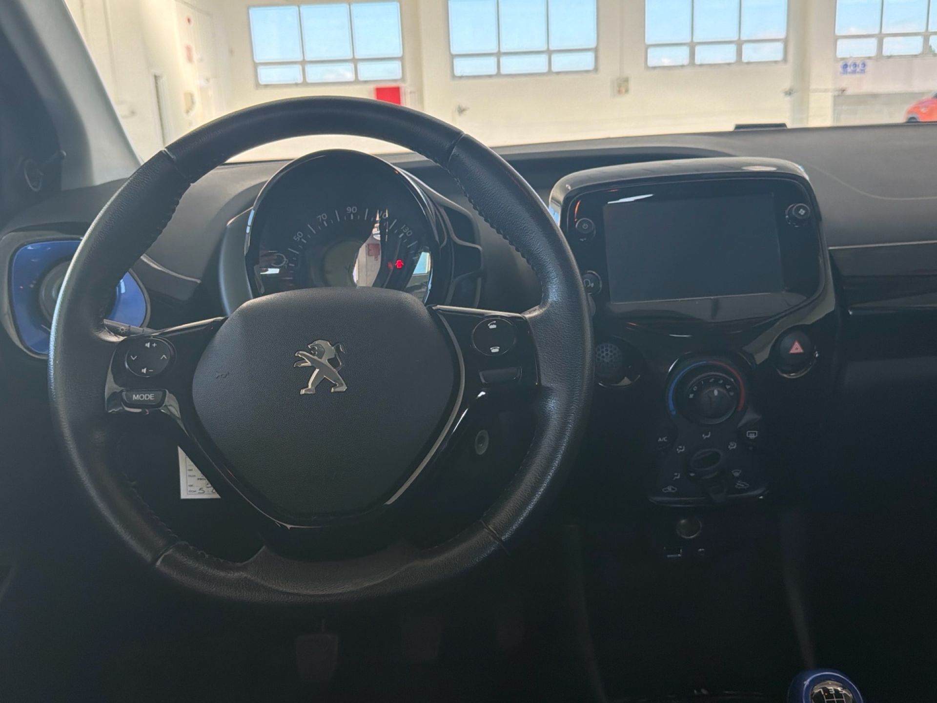 Peugeot 108 - 10