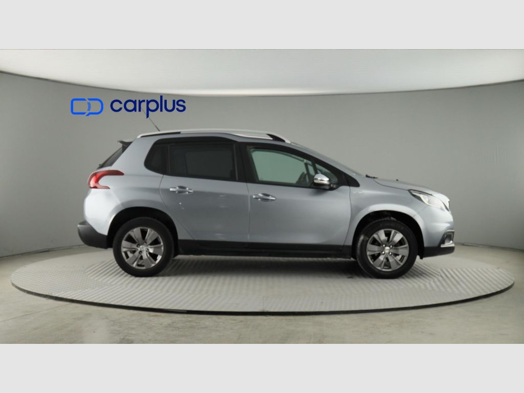 Peugeot 2008 - 8