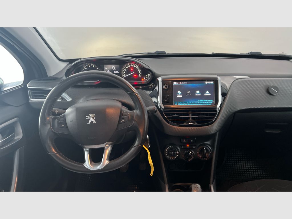 Peugeot 2008 - 11