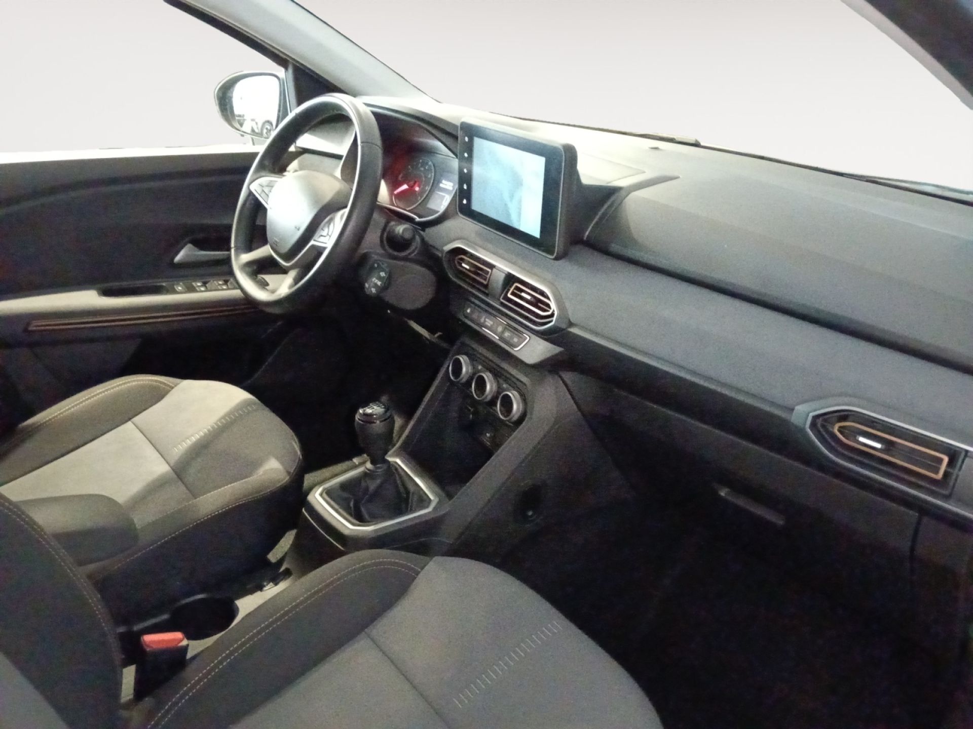 Dacia Sandero - 8