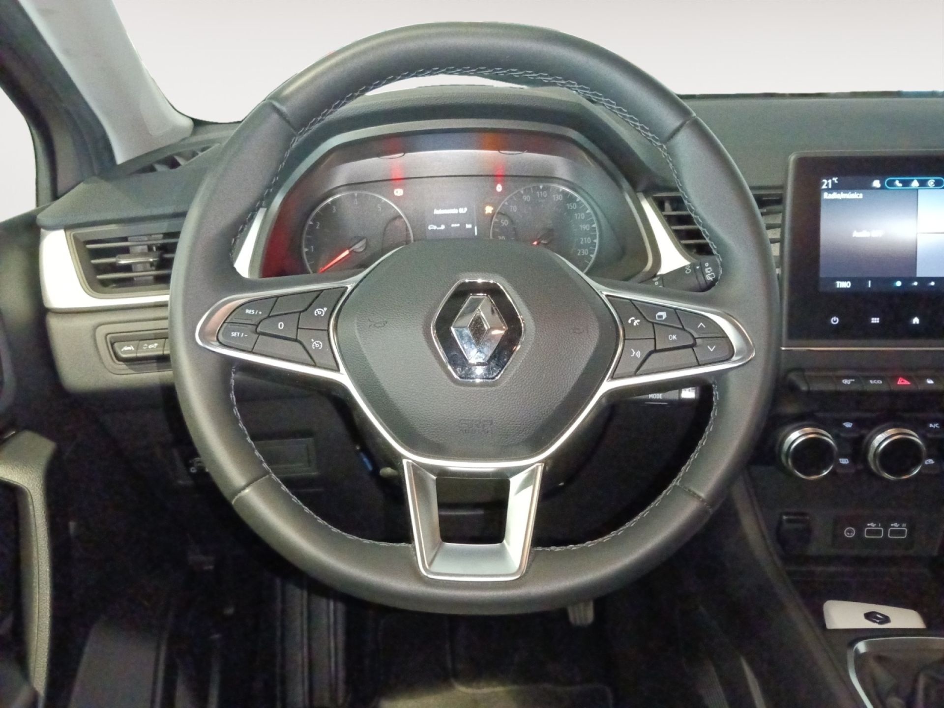 Renault Captur - 11