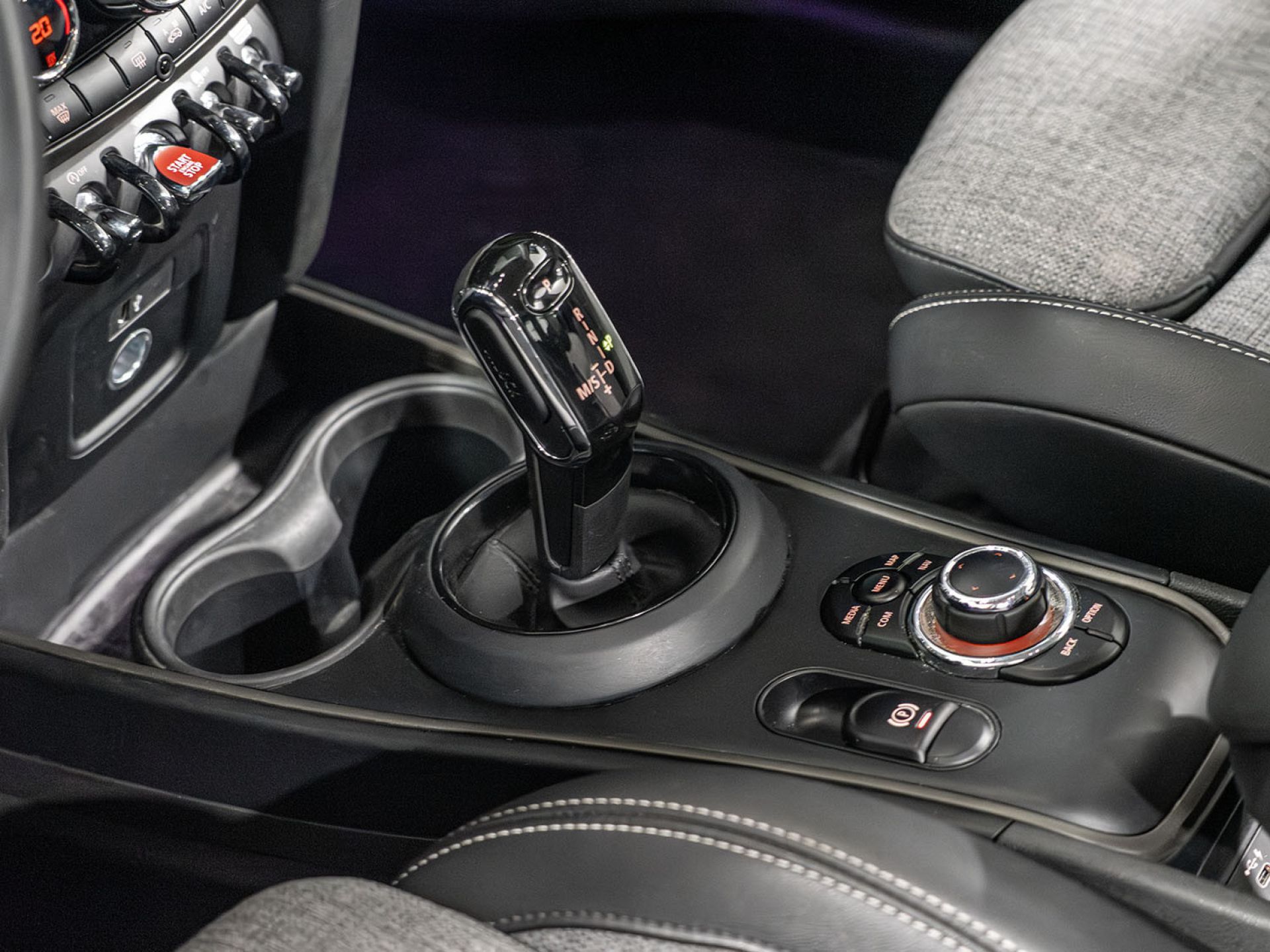 Mini Countryman - 12