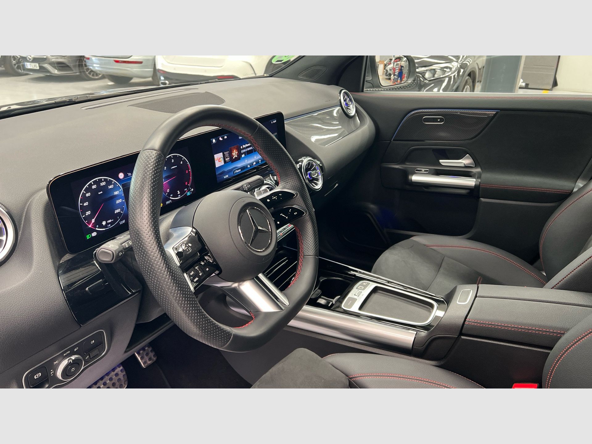 Mercedes-Benz GLA - 6