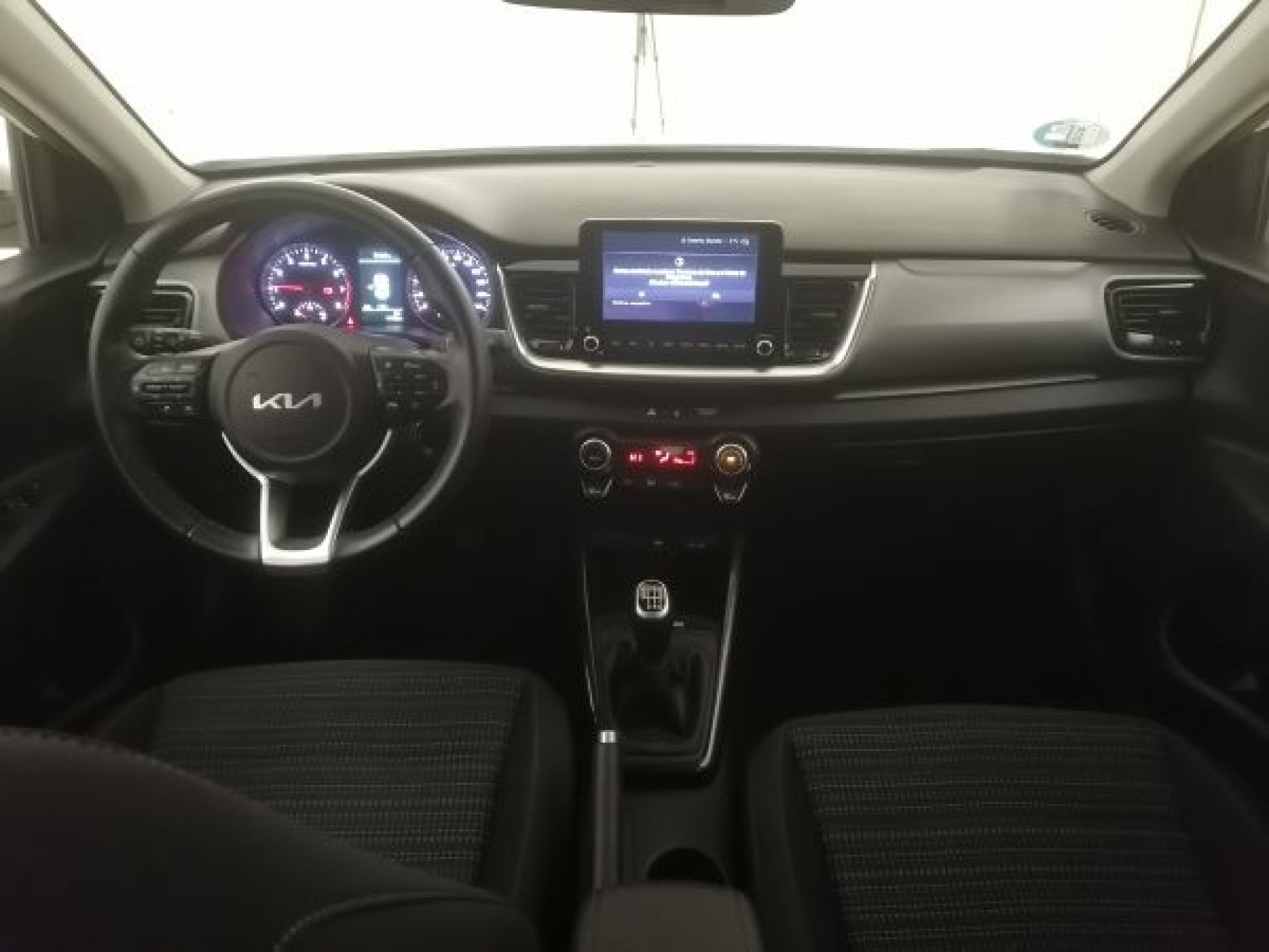 Kia Stonic - 5