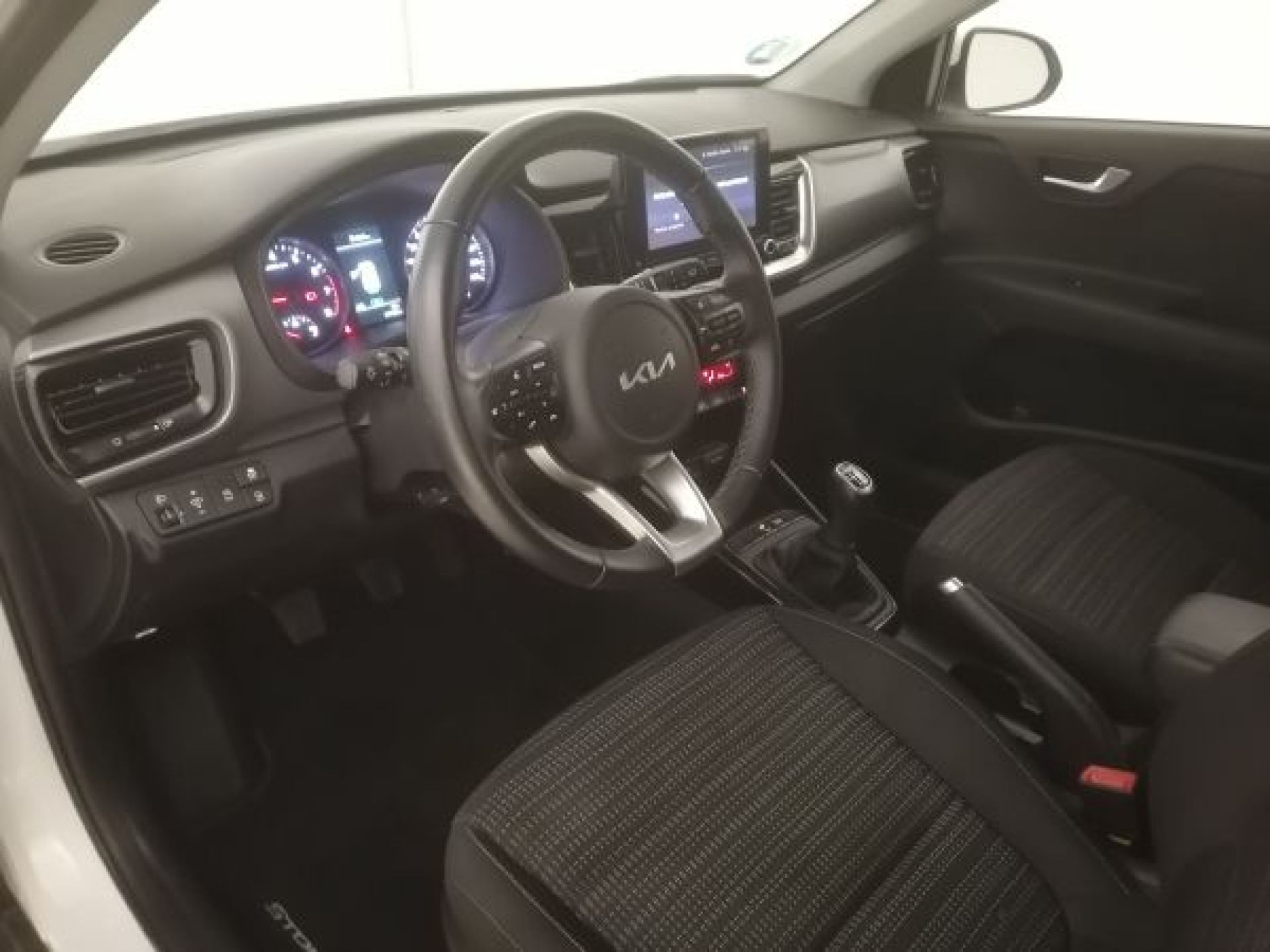 Kia Stonic - 6