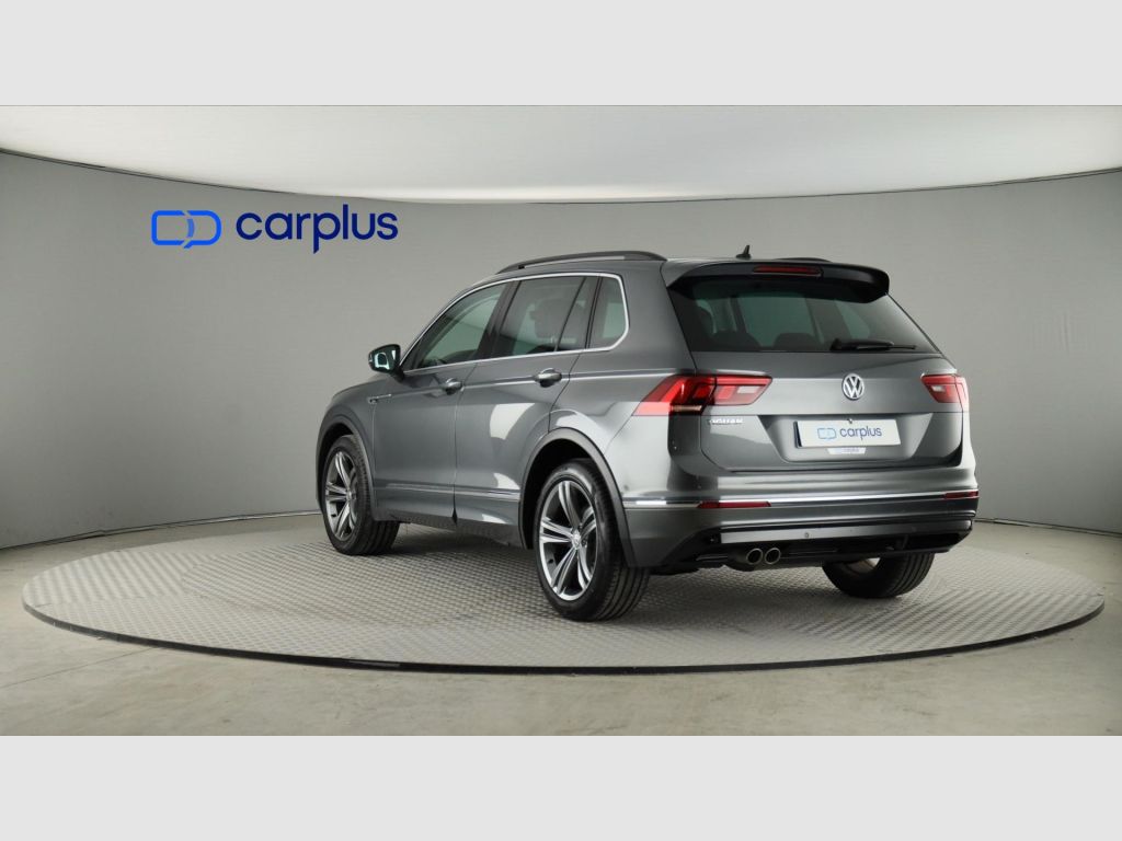 Volkswagen Tiguan - 5