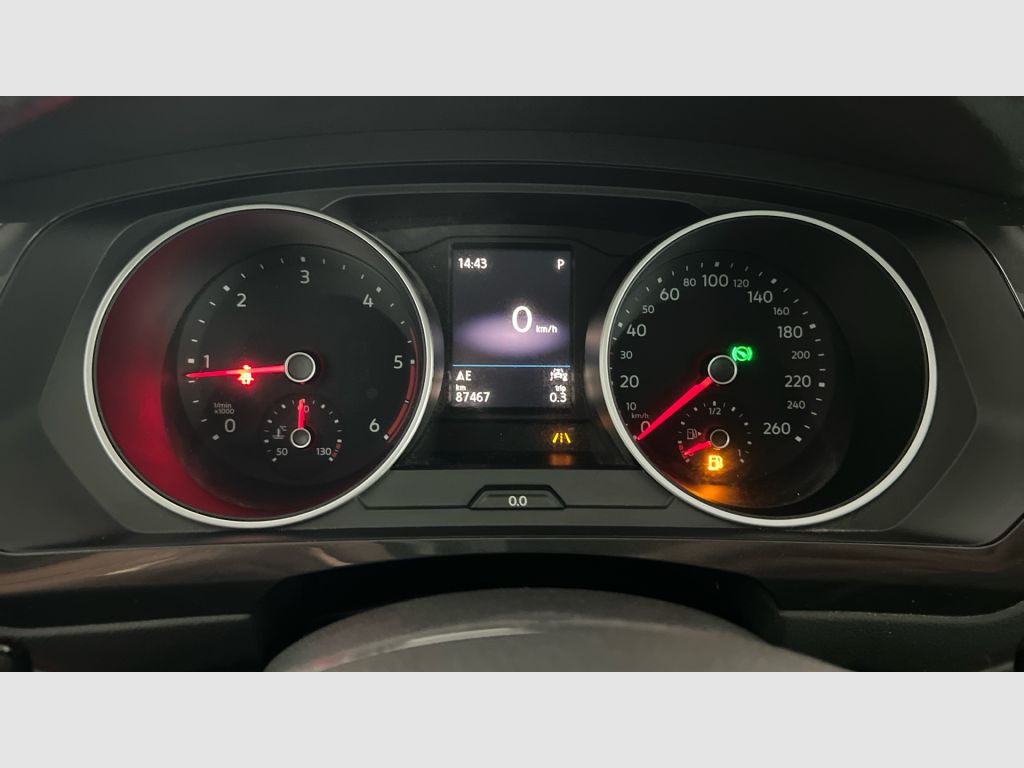 Volkswagen Tiguan - 10