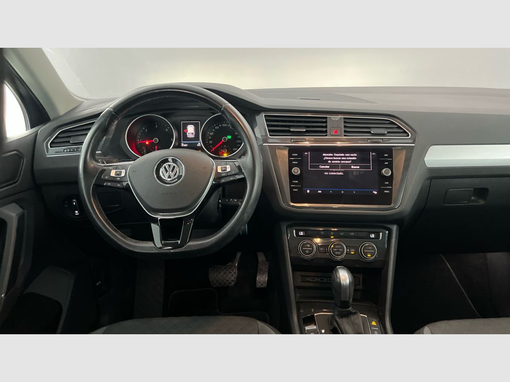 Volkswagen Tiguan - 11
