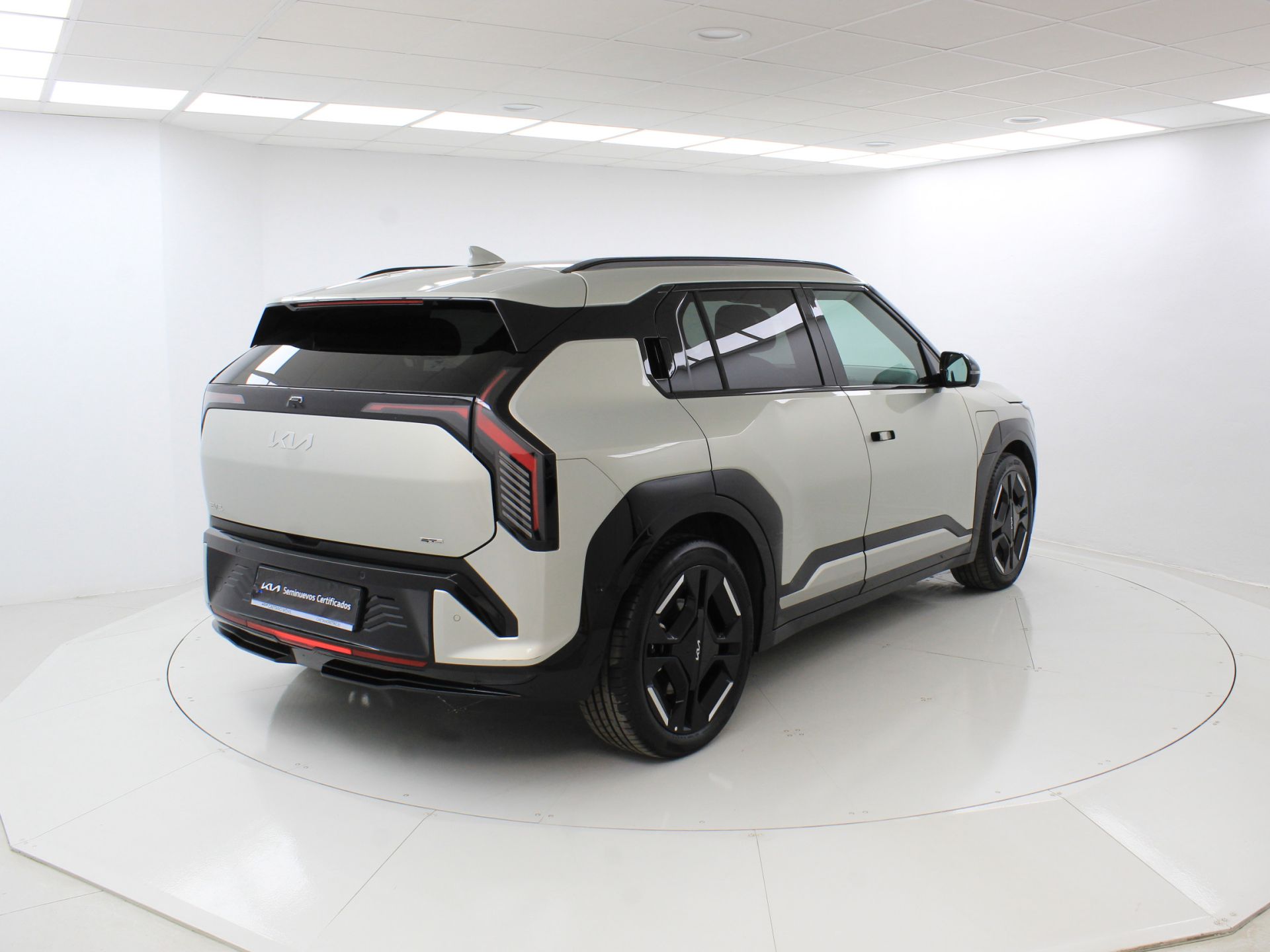 Kia EV3 - 5