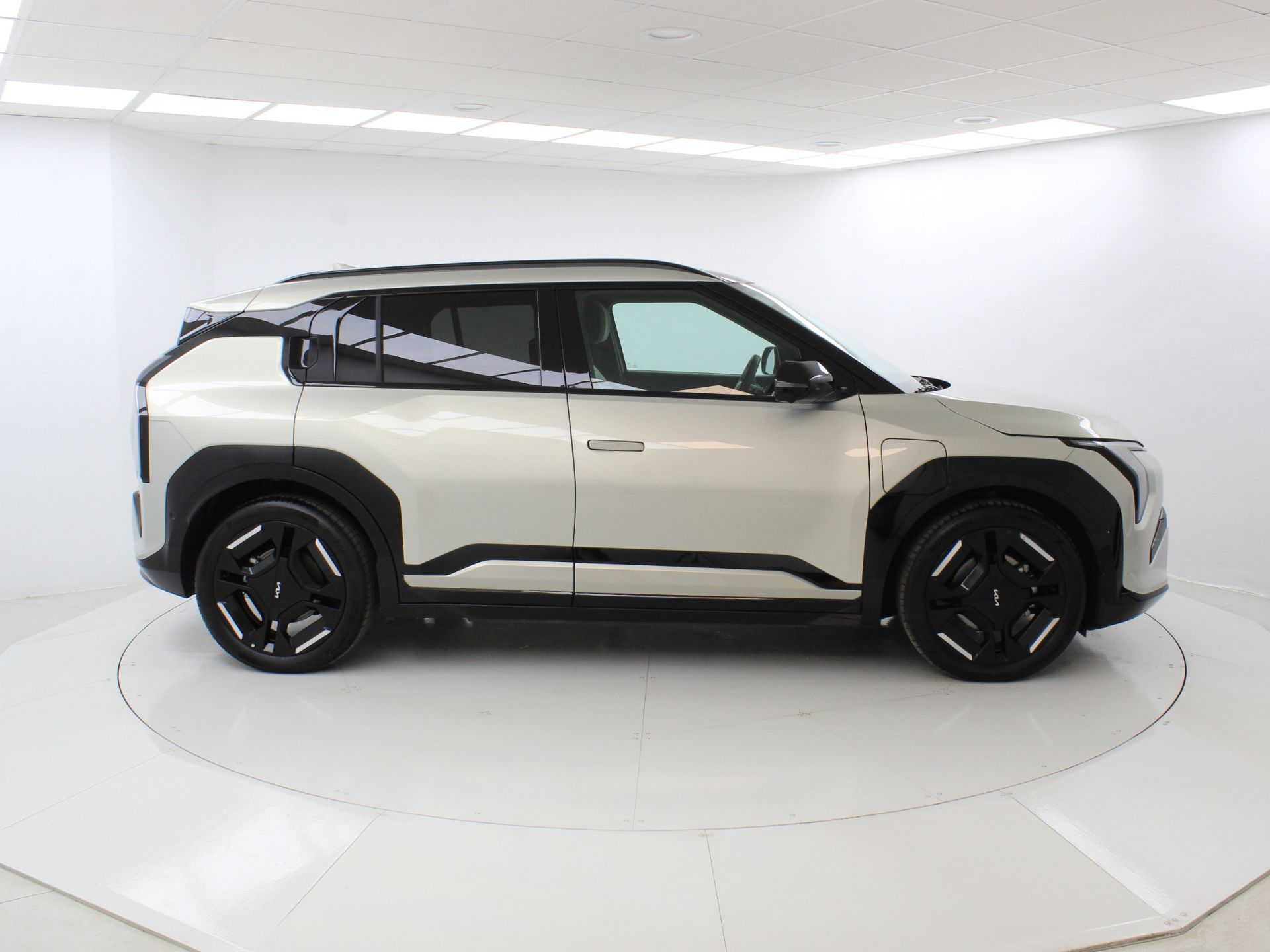 Kia EV3 - 6