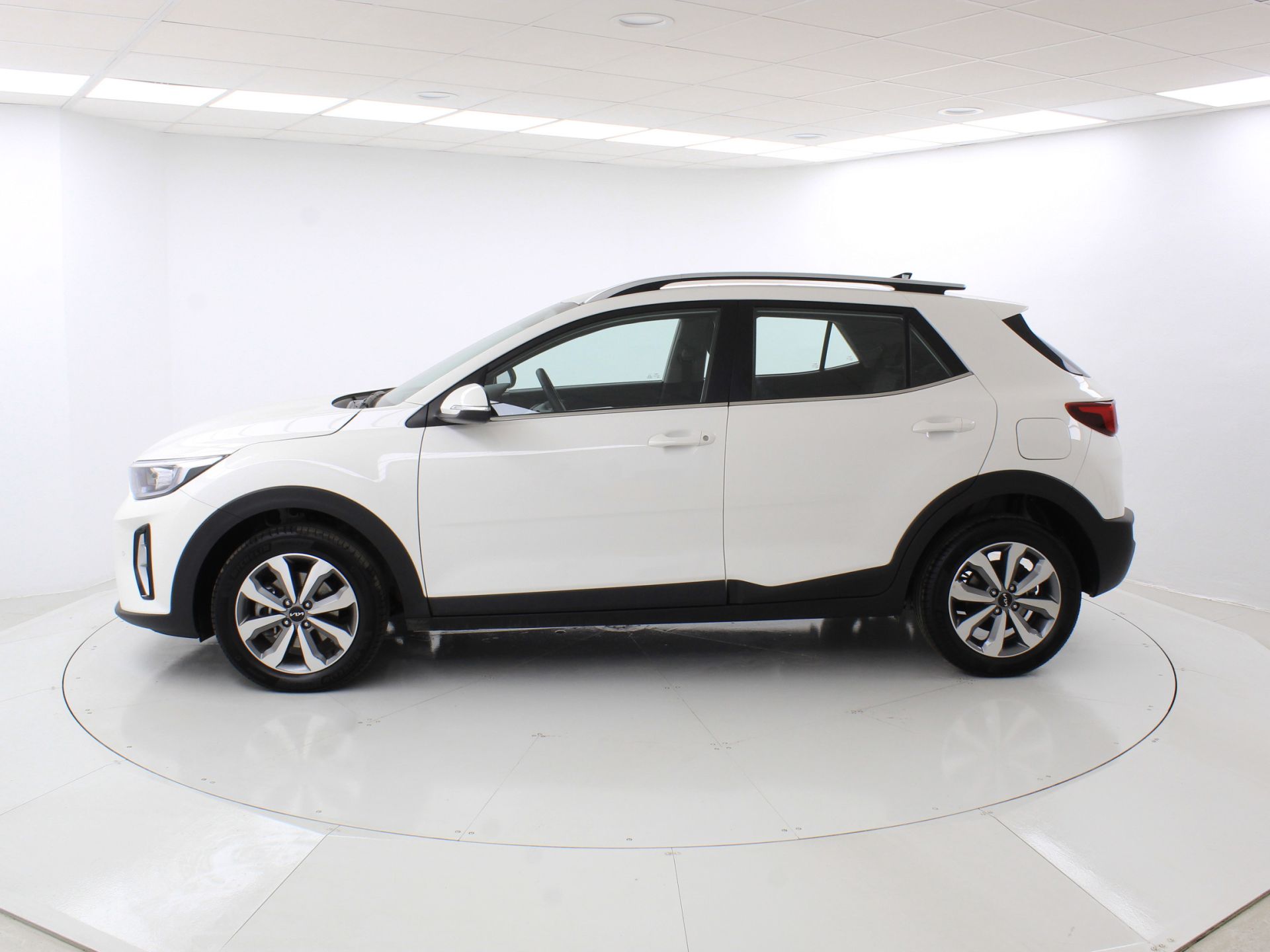 Kia Stonic - 3