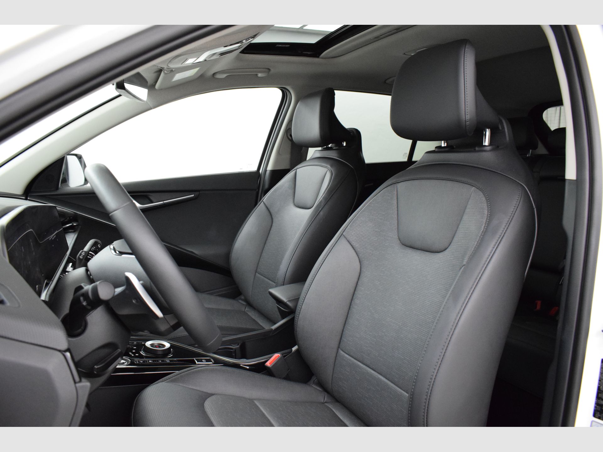 Kia Niro - 12