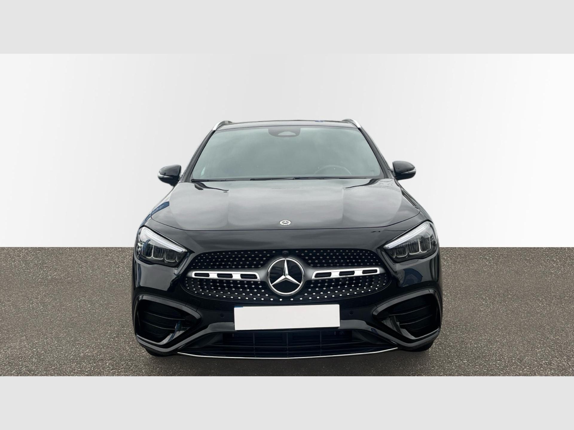 Mercedes-Benz GLA - 3