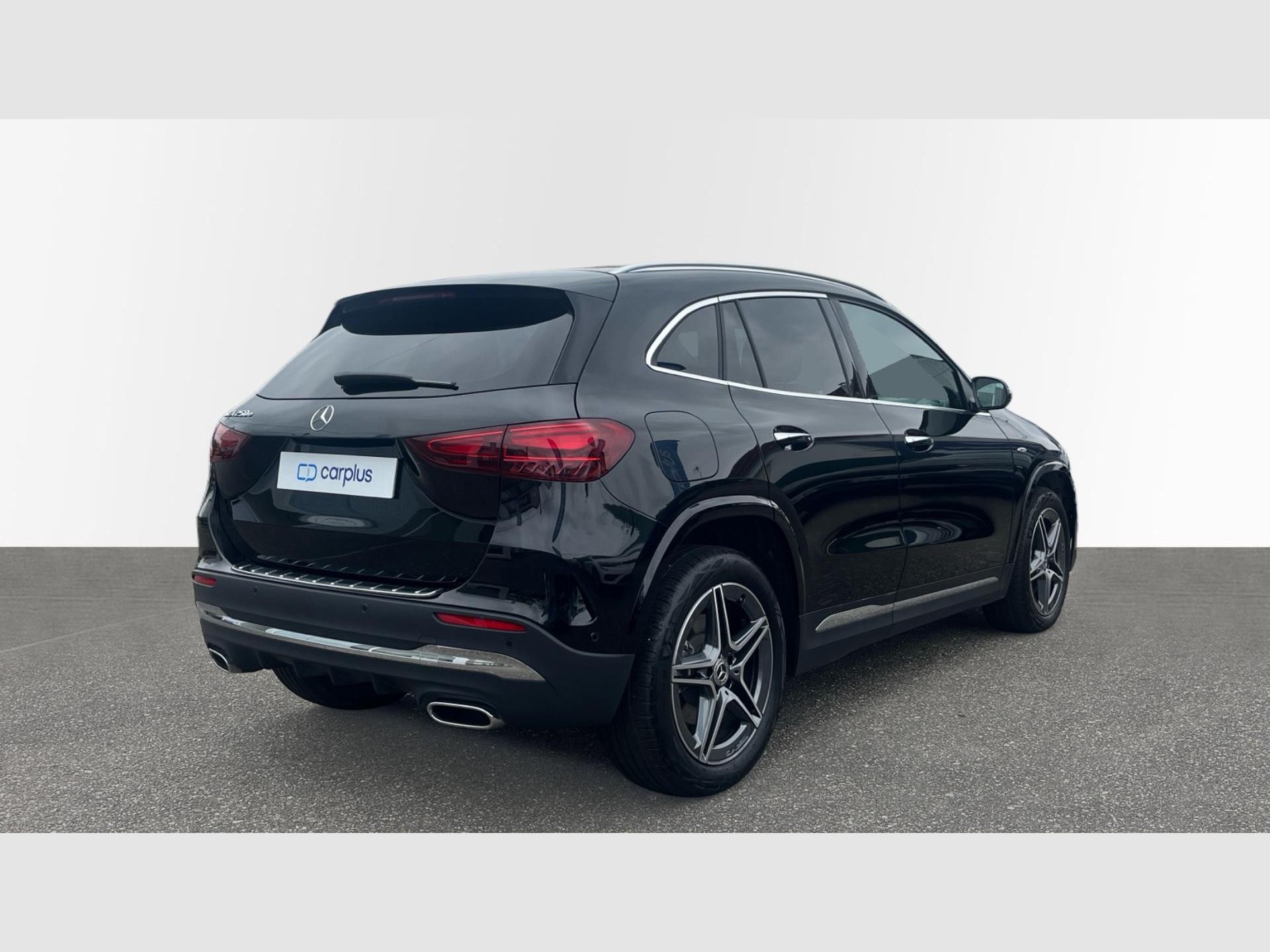 Mercedes-Benz GLA - 7