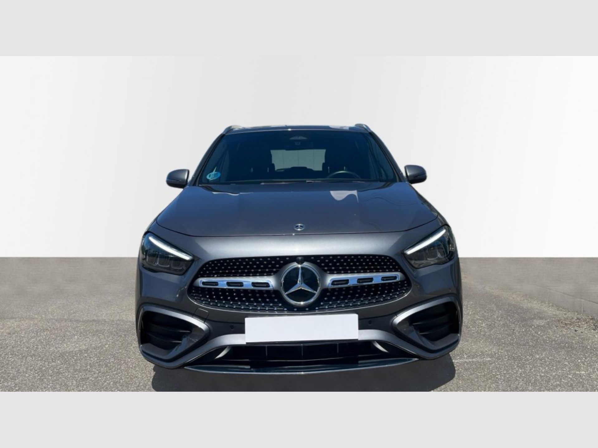 Mercedes-Benz GLA - 3