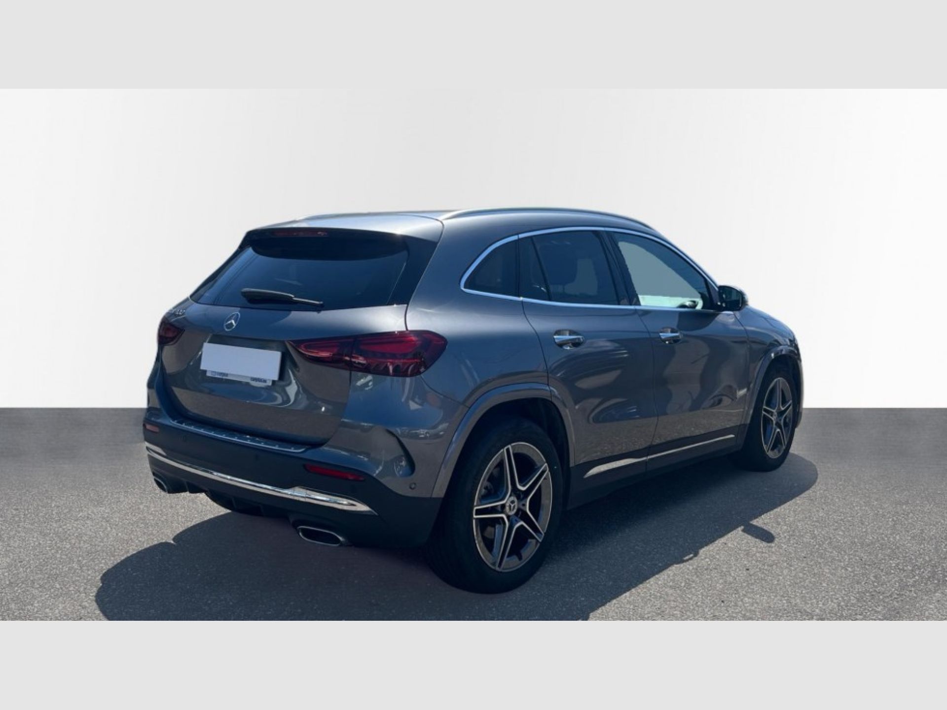 Mercedes-Benz GLA - 7