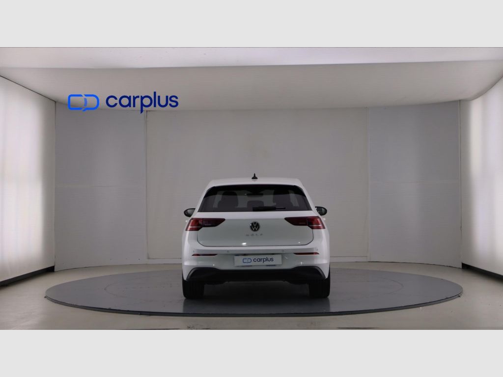 Volkswagen Golf - 6