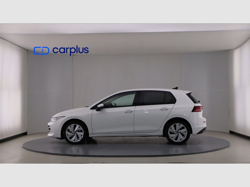 Volkswagen Golf - 8