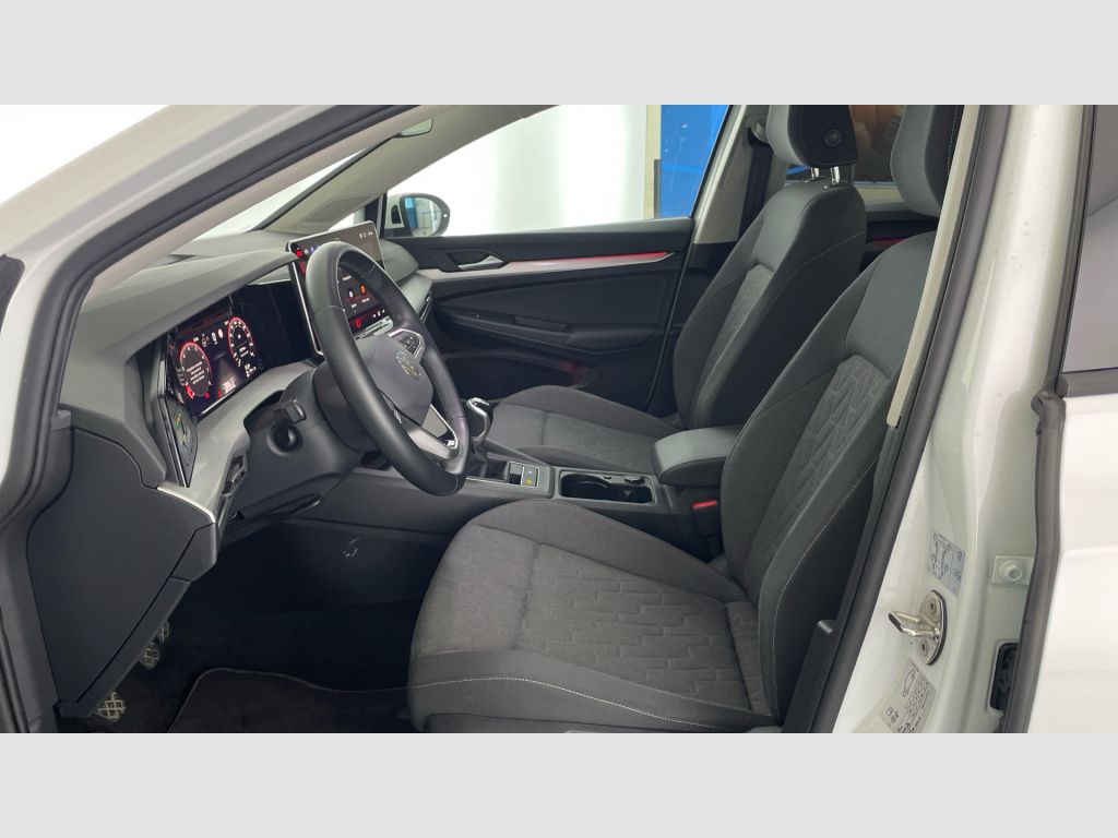 Volkswagen Golf - 11