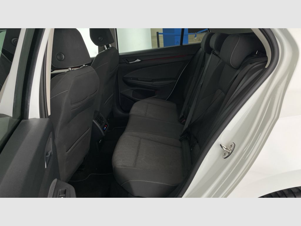Volkswagen Golf - 12
