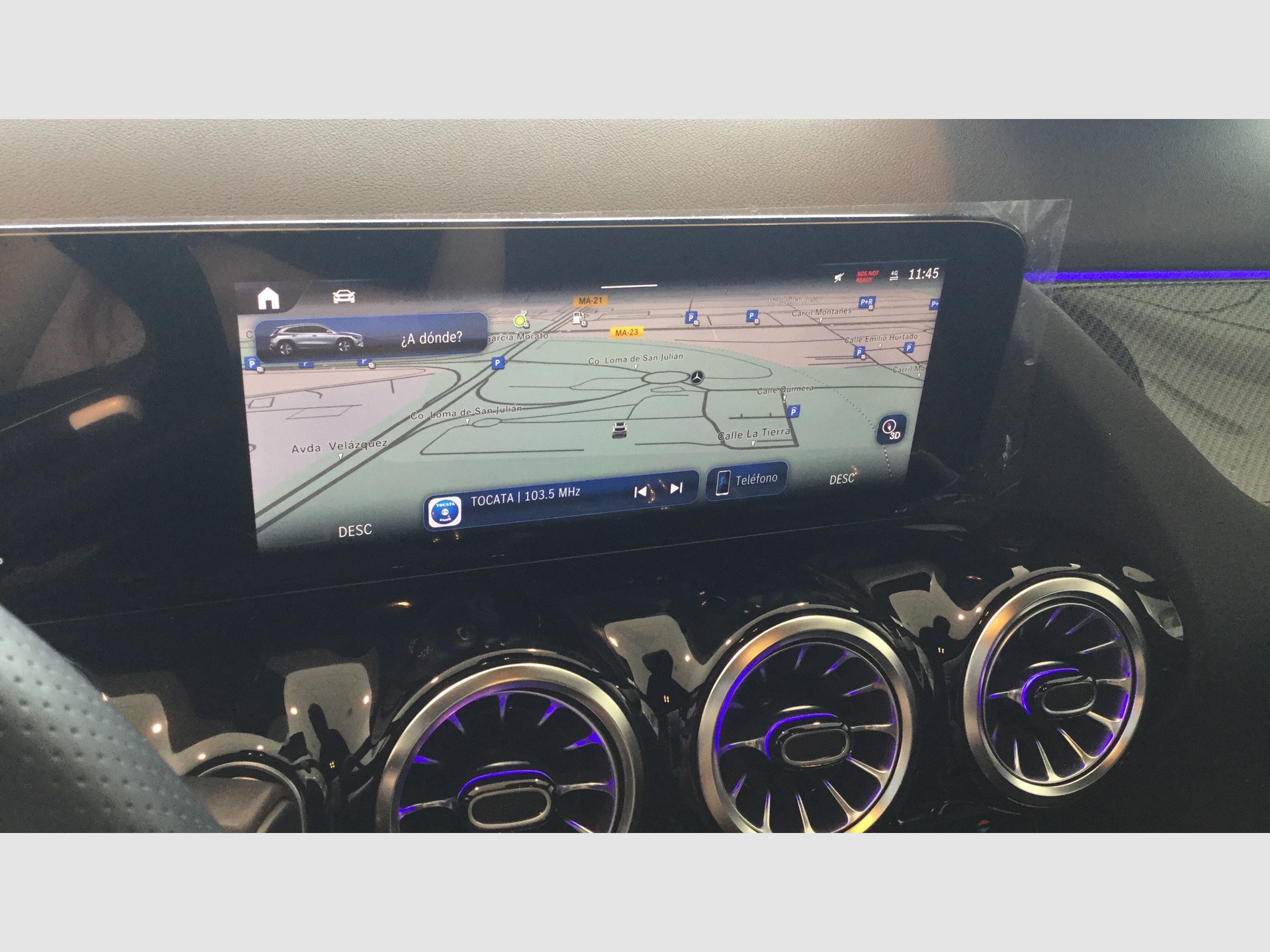 Mercedes-Benz GLA - 12