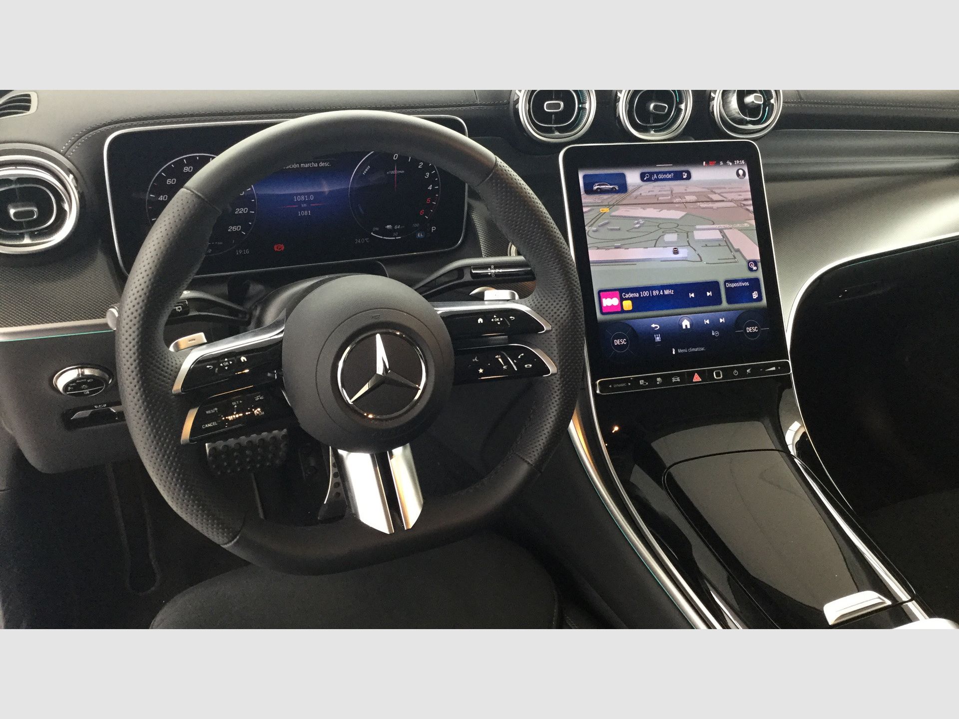 Mercedes-Benz GLC - 11