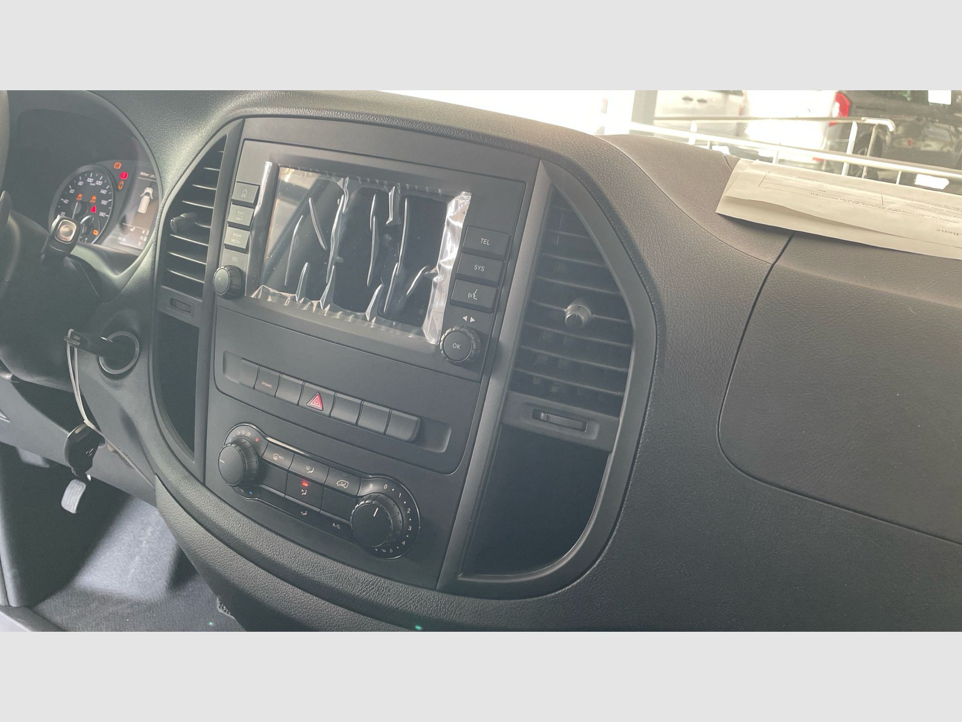 Mercedes-Benz Vito - 10