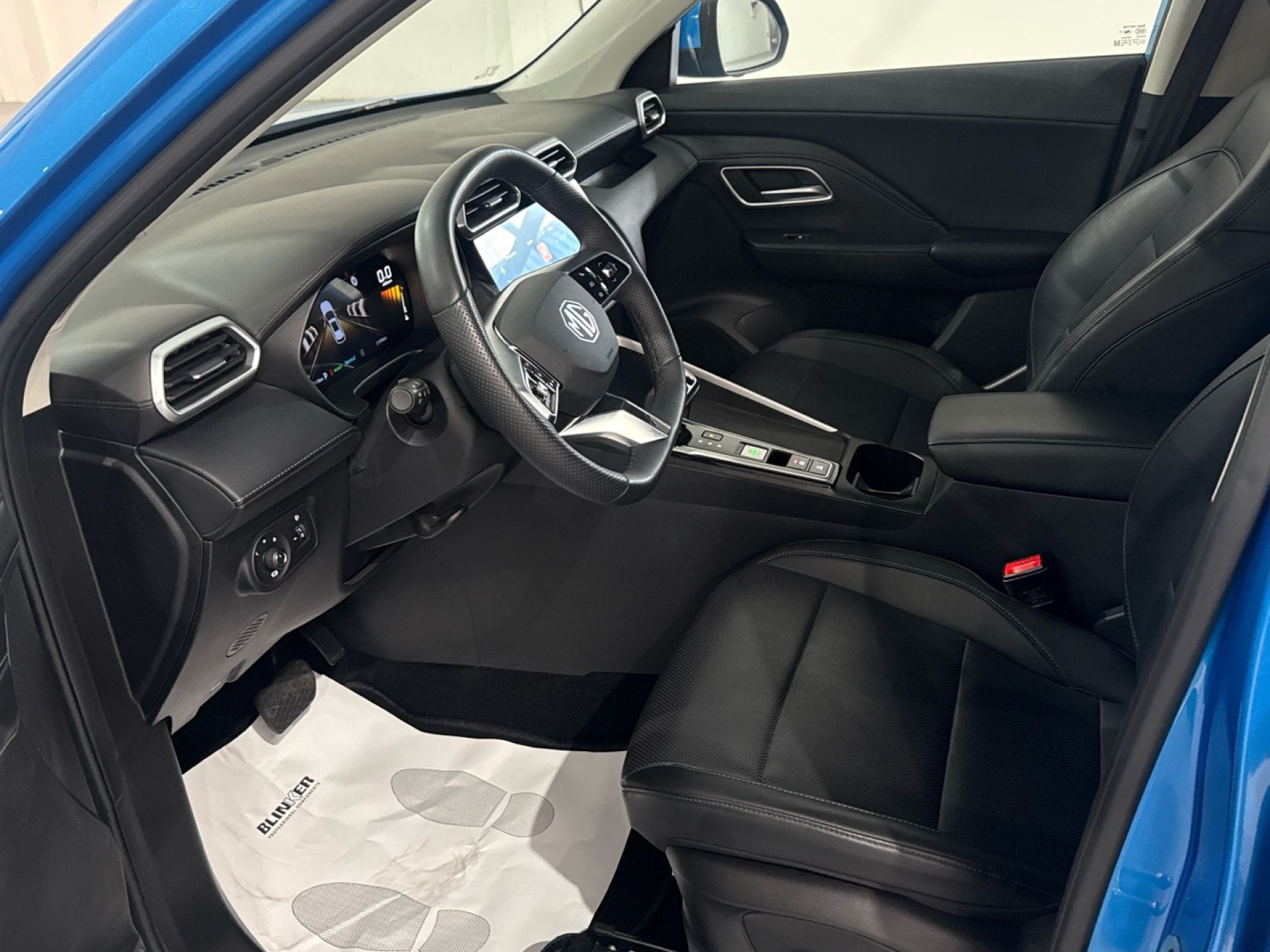 MG ZS EV - 11